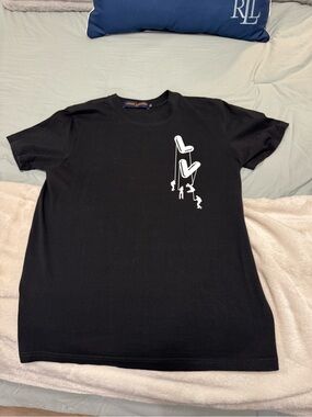 Louis Vuitton Black T-Shirt with White LV Ballon Logo